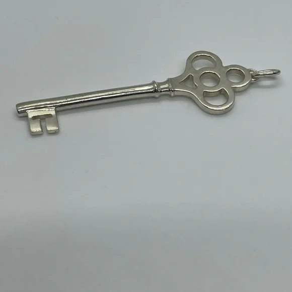 Tiffany & Co. Crown Key Pendant - Picture 8 of 8